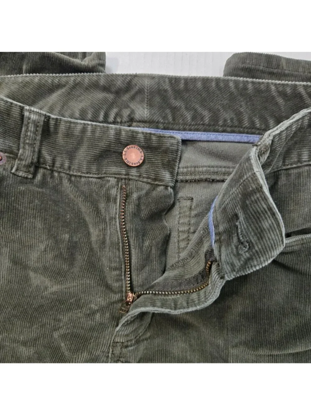 L.L. Bean Women's Size 6 Petite Casco Corduroy Straight Leg Favorite Fit Pants